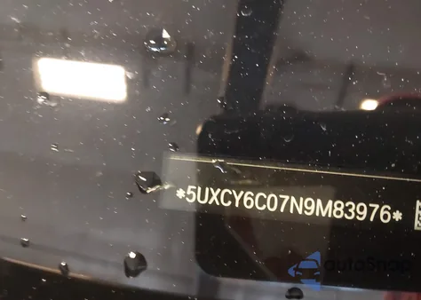 2022 BMW X6 xDrive40I z USA, uszkodzony, nr VIN 5UXCY6C07N9M83976